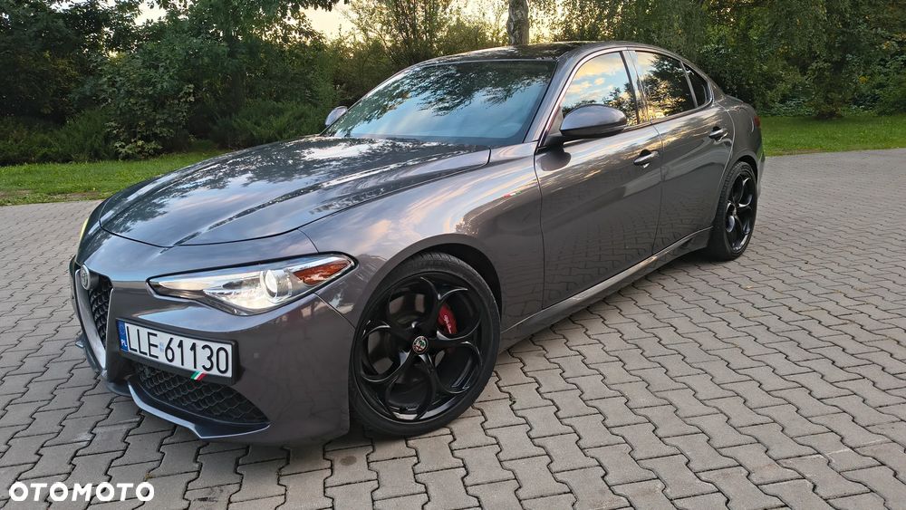 Alfa Romeo Giulia 2.0 Turbo 16V AT8 Veloce Ti - 14