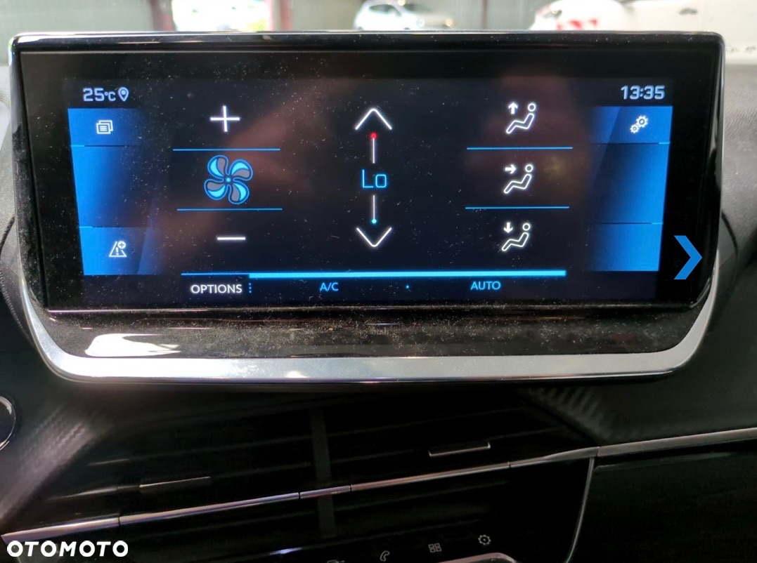 Peugeot 2008 1.5 BlueHDi Allure S&S - 10