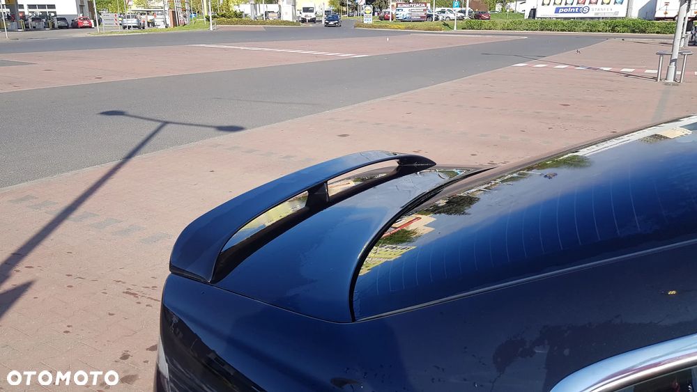 BMW Seria 3 323i - 5