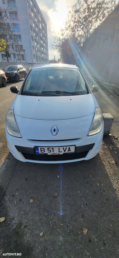 Renault Clio - 2