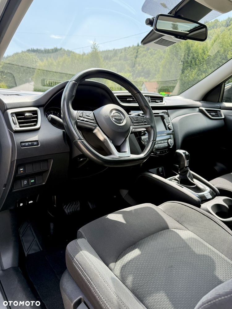 Nissan Qashqai 1.3 DIG-T N-Connecta DCT - 14