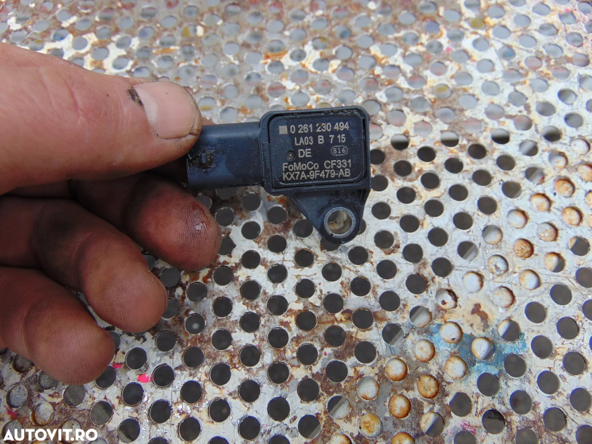 Senzor presiune aer Ford 1.0 fiesta Puma Focus 4 cod 0261230494 - 1