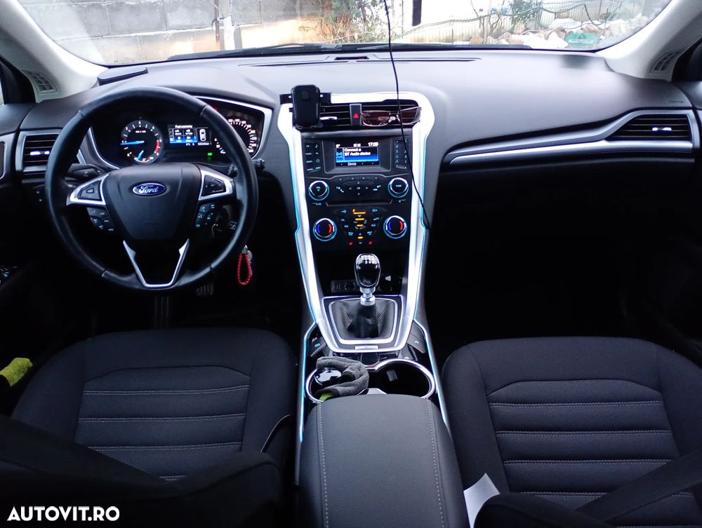 Ford Mondeo 1.5 TDCi ECOnetic Start-Stopp Business Edition - 10