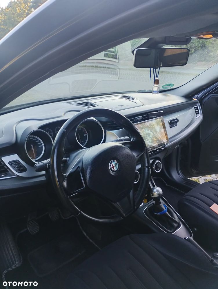 Alfa Romeo Giulietta 1.4 TB Distinctive - 10