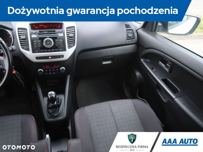 Kia Venga - 9
