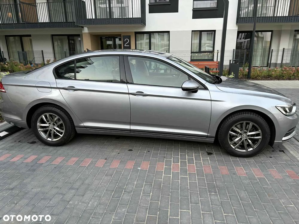 Volkswagen Passat 1.4 TSI BMT Trendline - 9