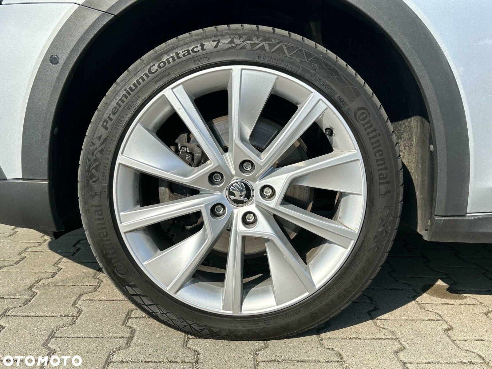 Skoda Octavia 2.0 TDI 4x4 Scout DSG - 28