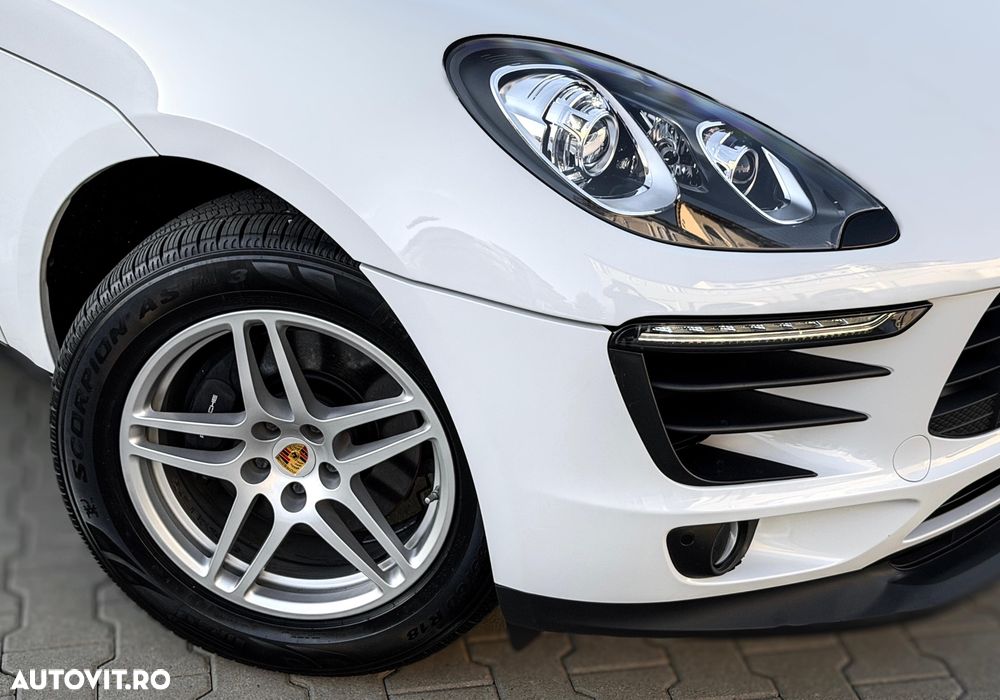 Porsche Macan Standard - 23