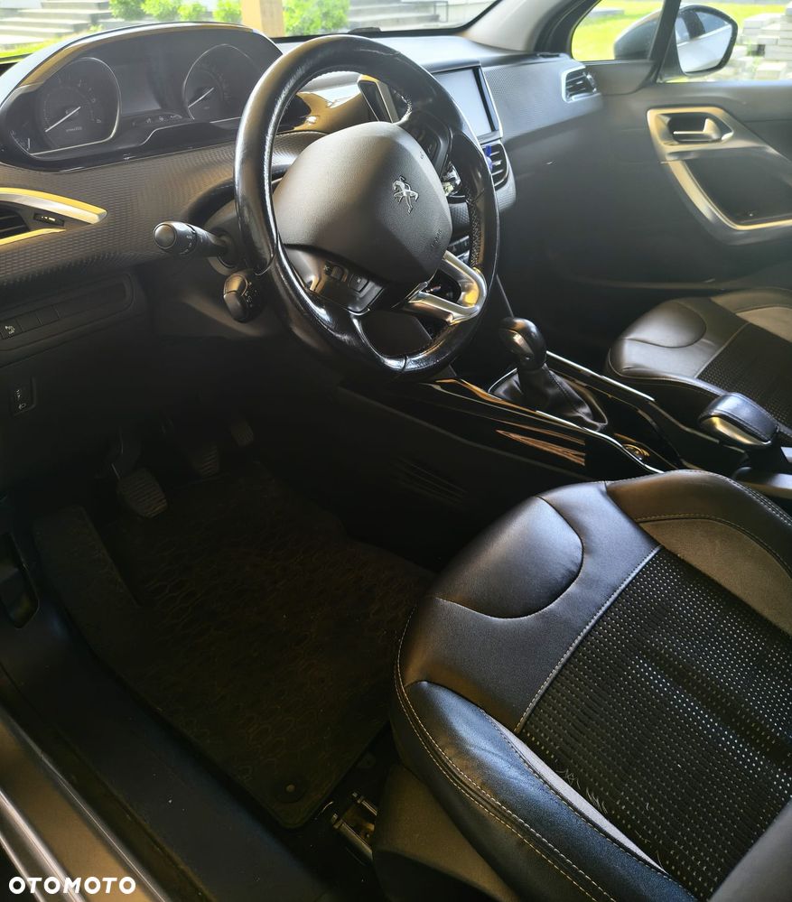 Peugeot 2008 1.6 BlueHDi Allure - 15