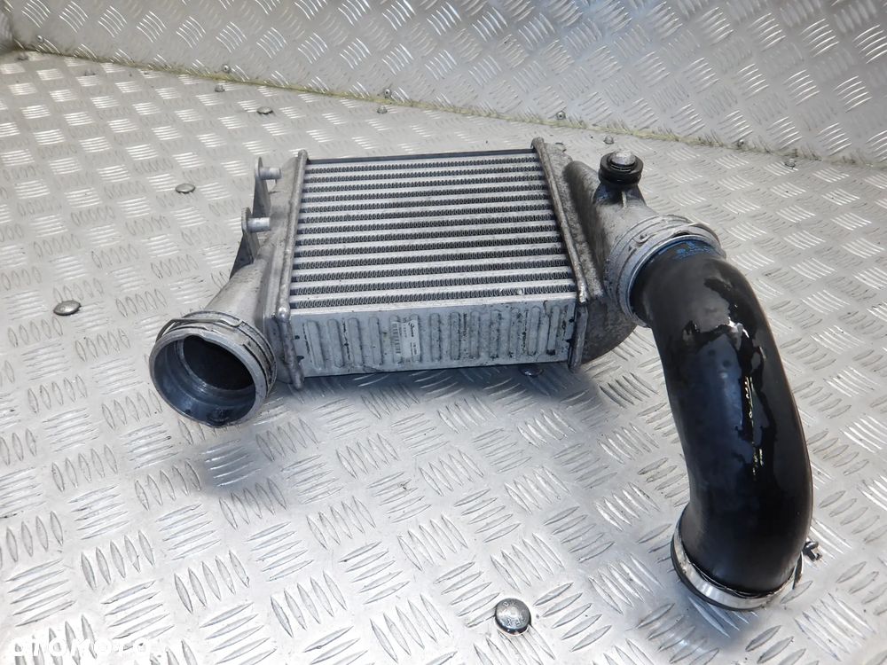 PASSAT B5 FL SEDAN 2.5 TDI 4MOTION CHŁODNICA INTERCOOLERA PRAWA 3B0145806 - 2