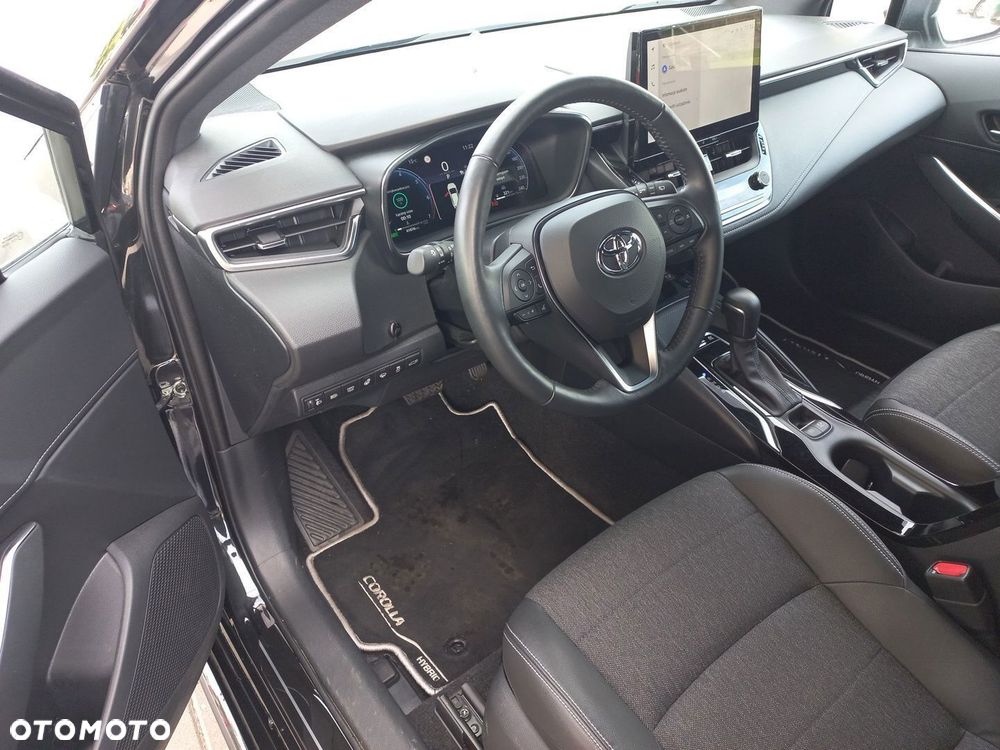 Toyota Corolla 1.8 Hybrid Style - 17