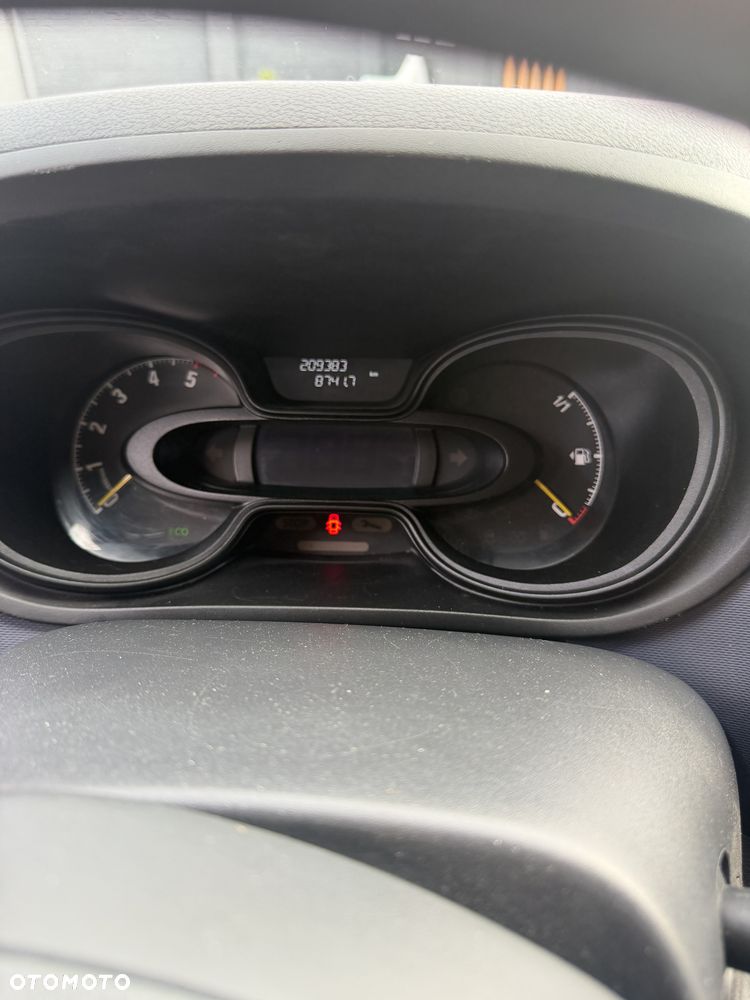 Opel Vivaro - 11