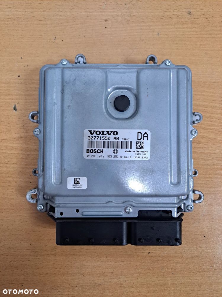 komputer VOLVO V70 S60 XC70 XC90 2.4 30771550 AB 0281012103 DA
