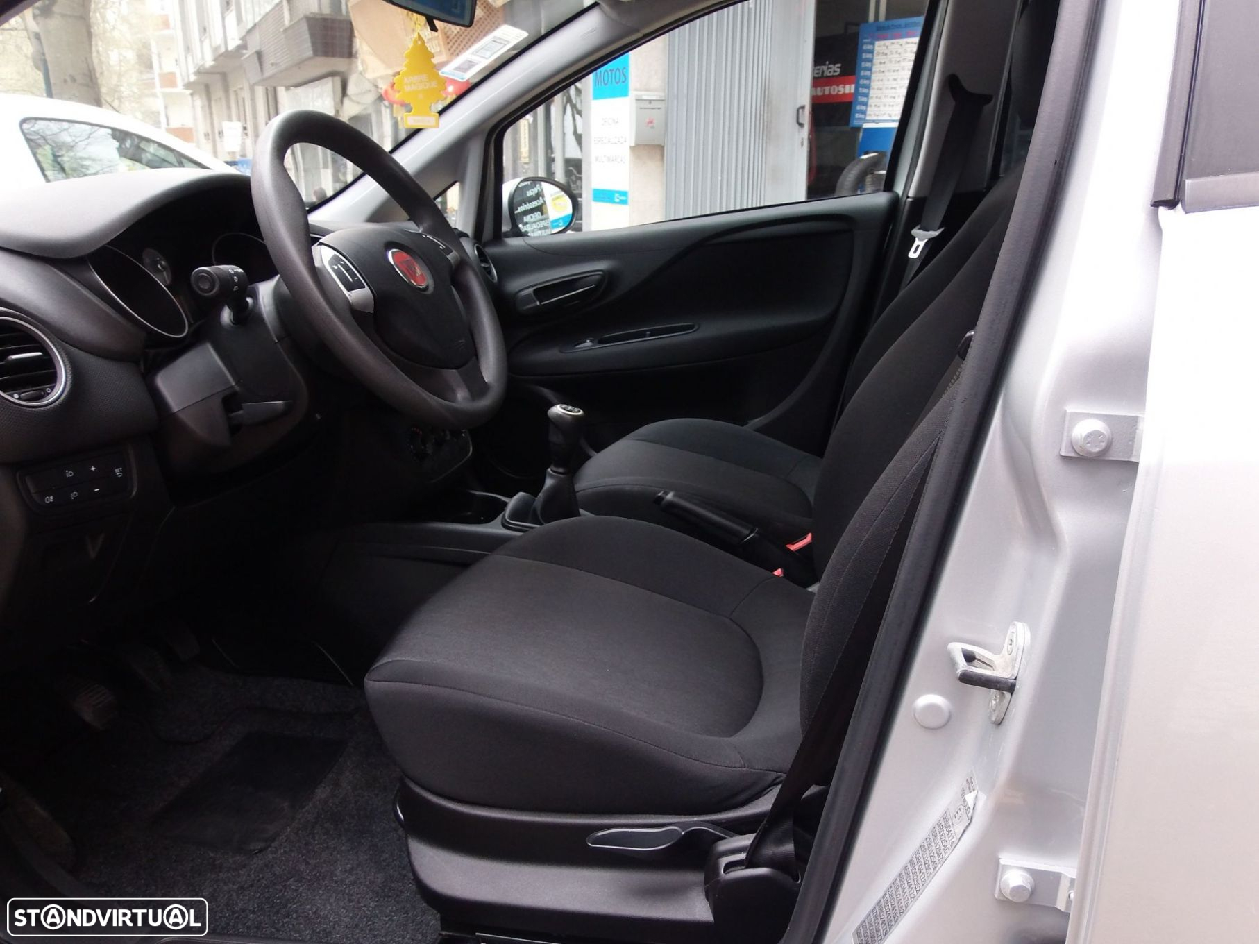 Fiat Grande Punto - 14