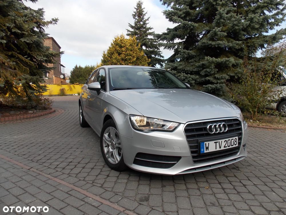 Audi A3 Sportback 1.6 TDI Attraction - 8