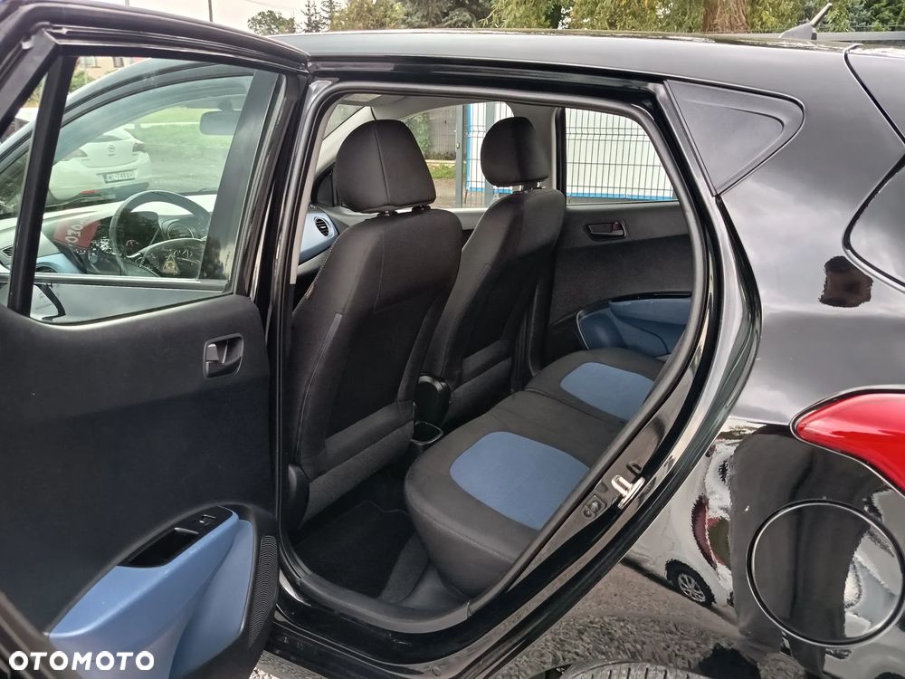 Hyundai i10 1.2 Fifa World Cup Edition - 30