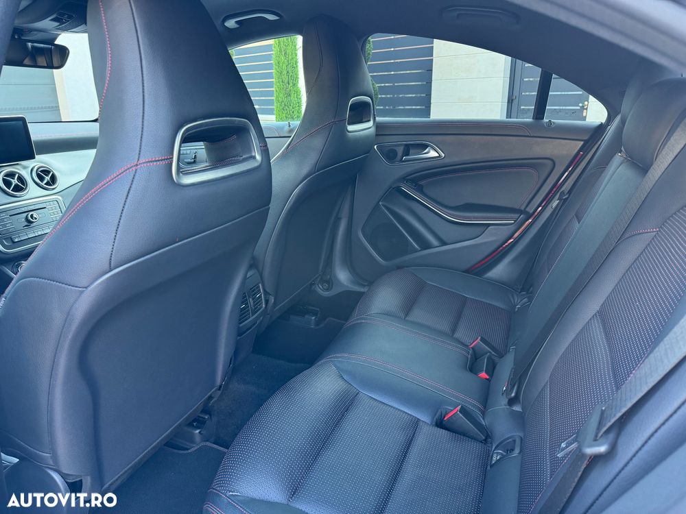 Mercedes-Benz CLA 200 7G-DCT AMG Line - 9