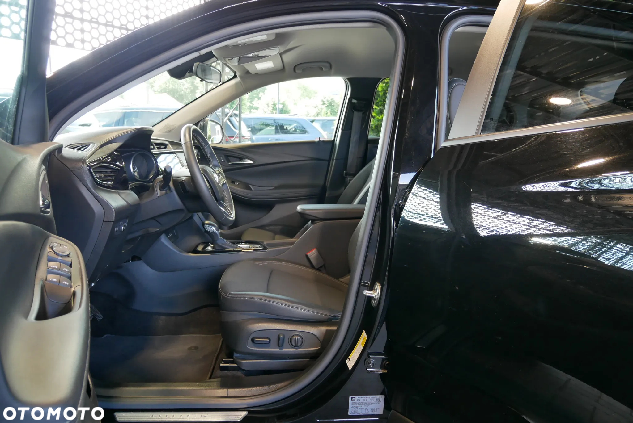 Buick Encore - 8