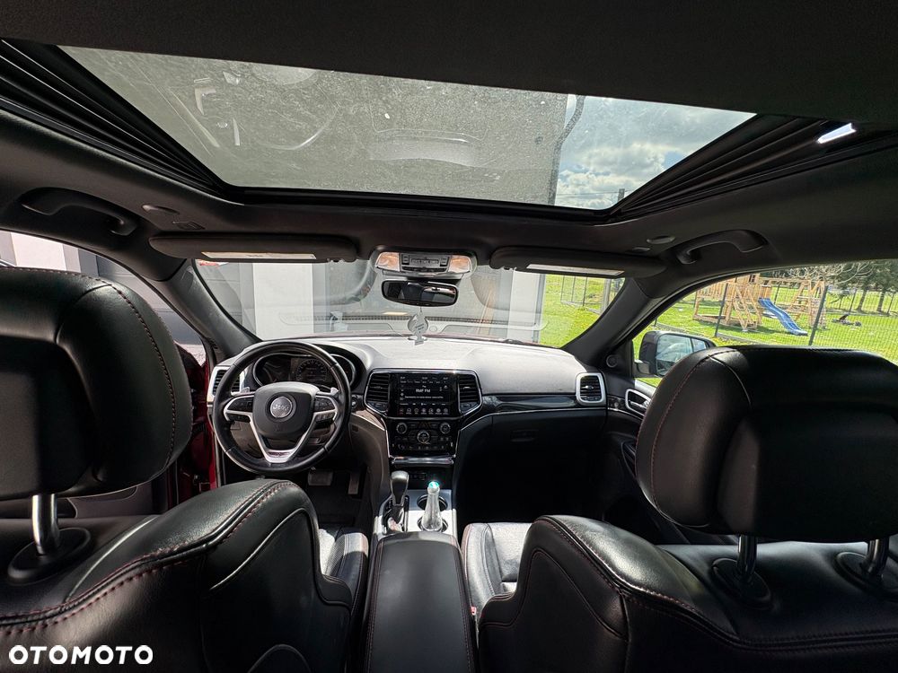 Jeep Grand Cherokee - 28