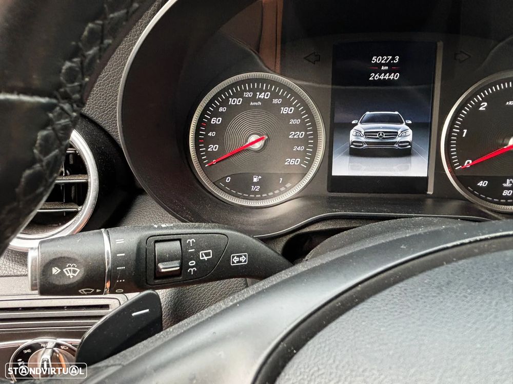 Mercedes-Benz C 180 d 9G-TRONIC Exclusive - 28