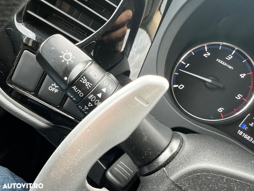 Mitsubishi Outlander 2.2 DI-D 4WD Automatik Intense - 17