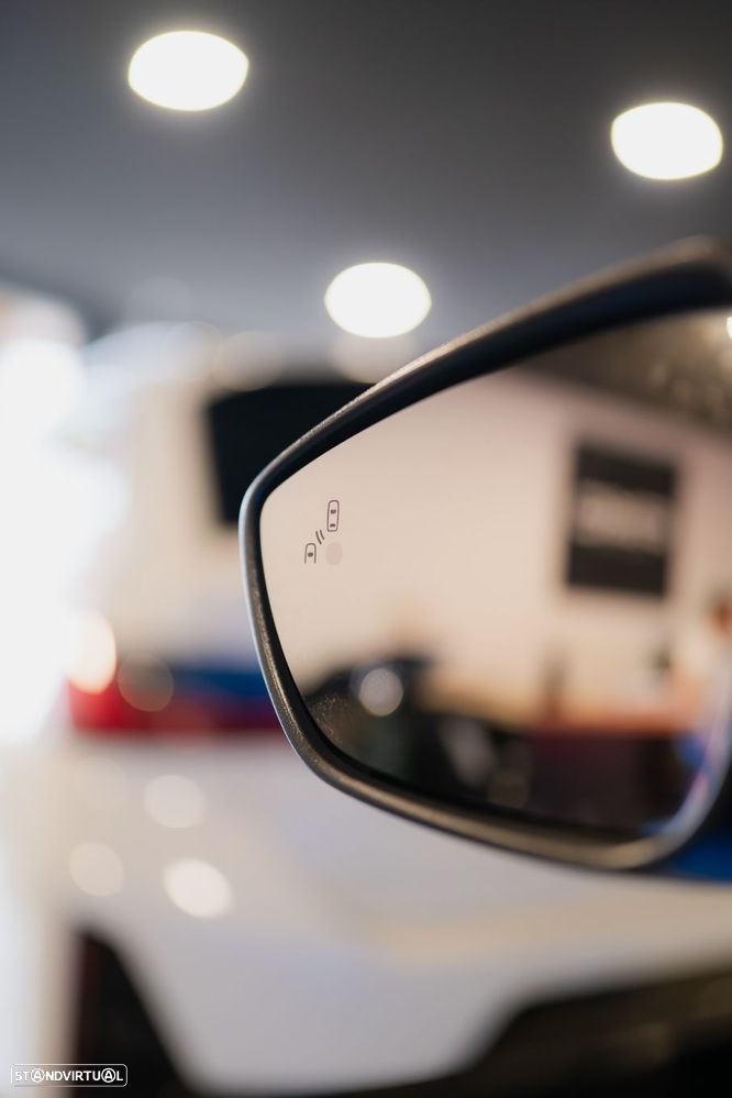 Ford Focus 2.3 EcoBoost S&S ST - 32