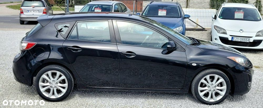 Mazda 3 1.6 CD Exclusive + - 27
