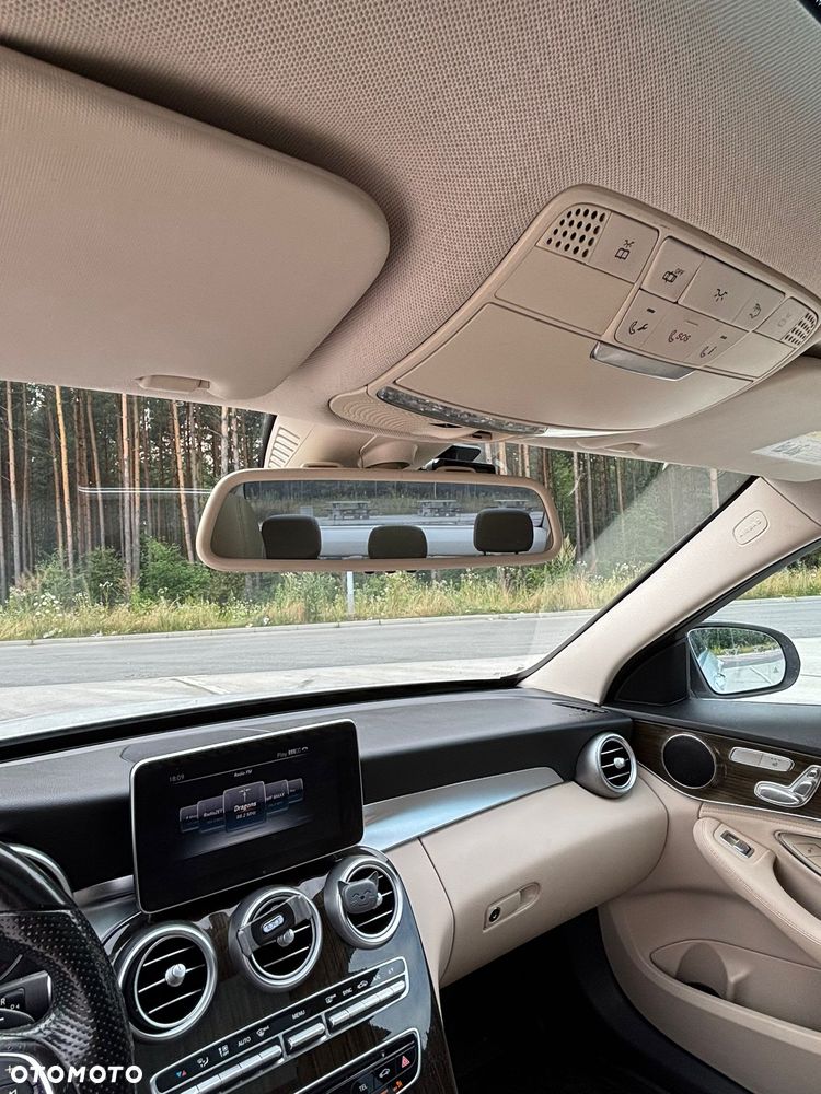 Mercedes-Benz Klasa C 300 7G-TRONIC Avantgarde - 17