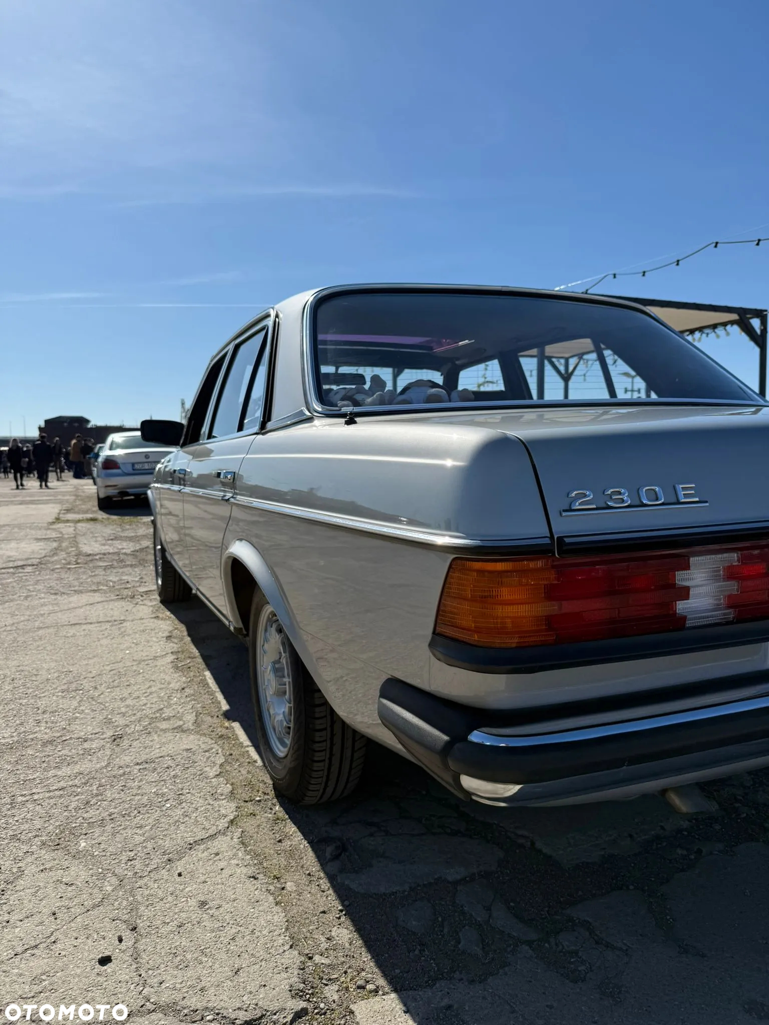 Mercedes-Benz W123 - 26