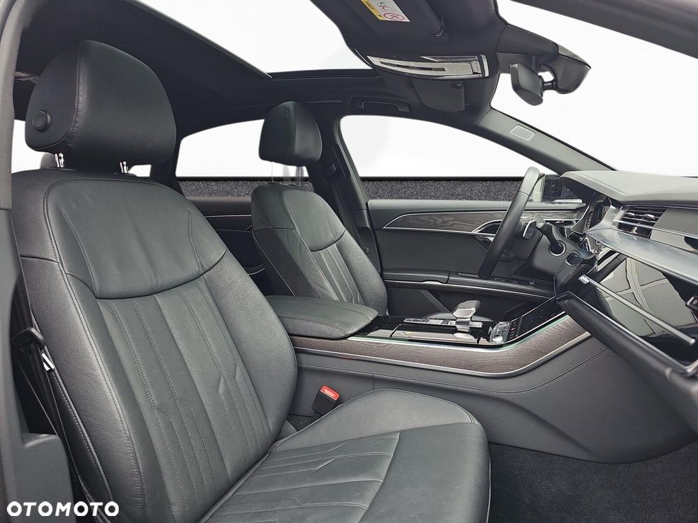 Audi A8 - 24