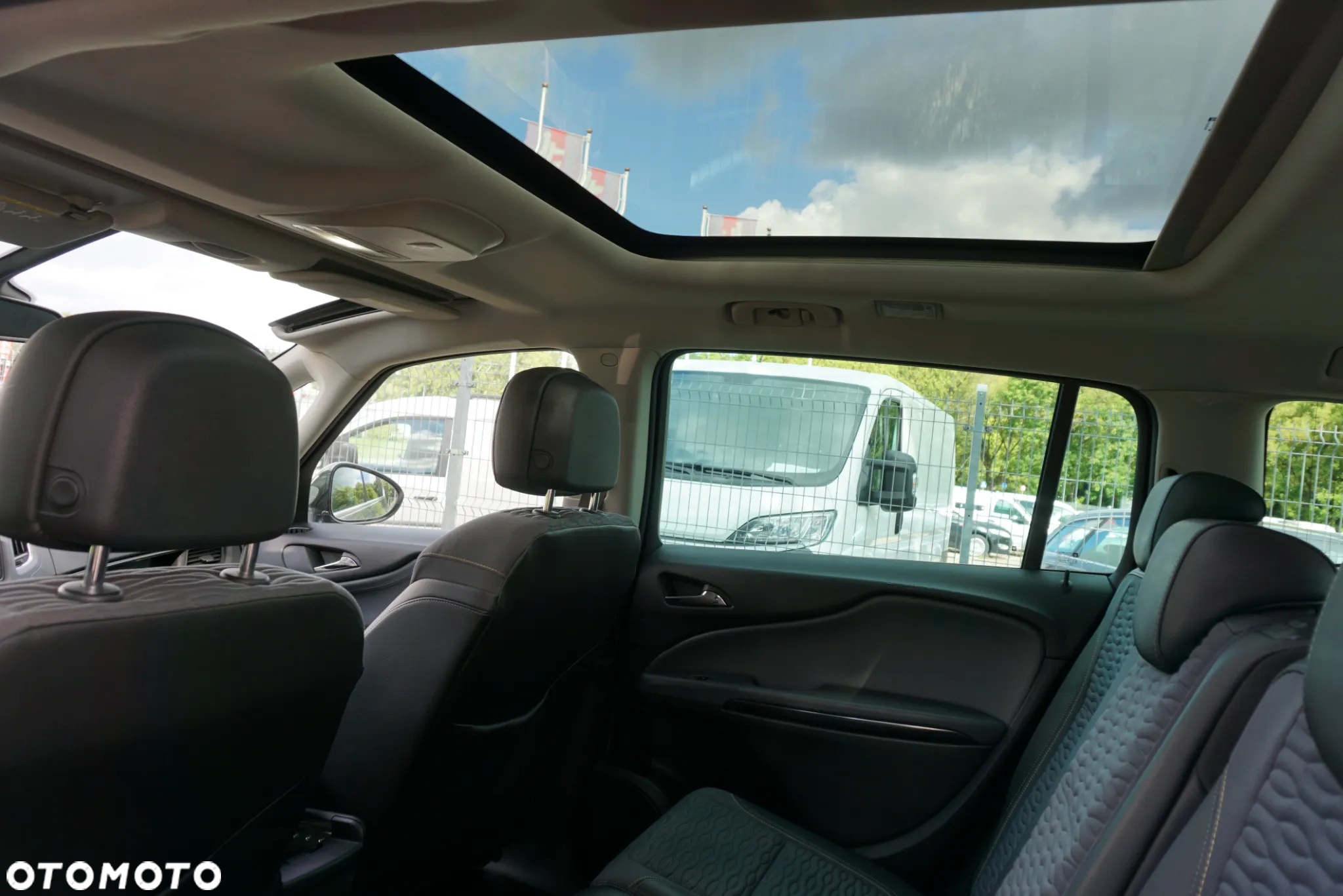 Opel Zafira 2.0 CDTI Cosmo - 24