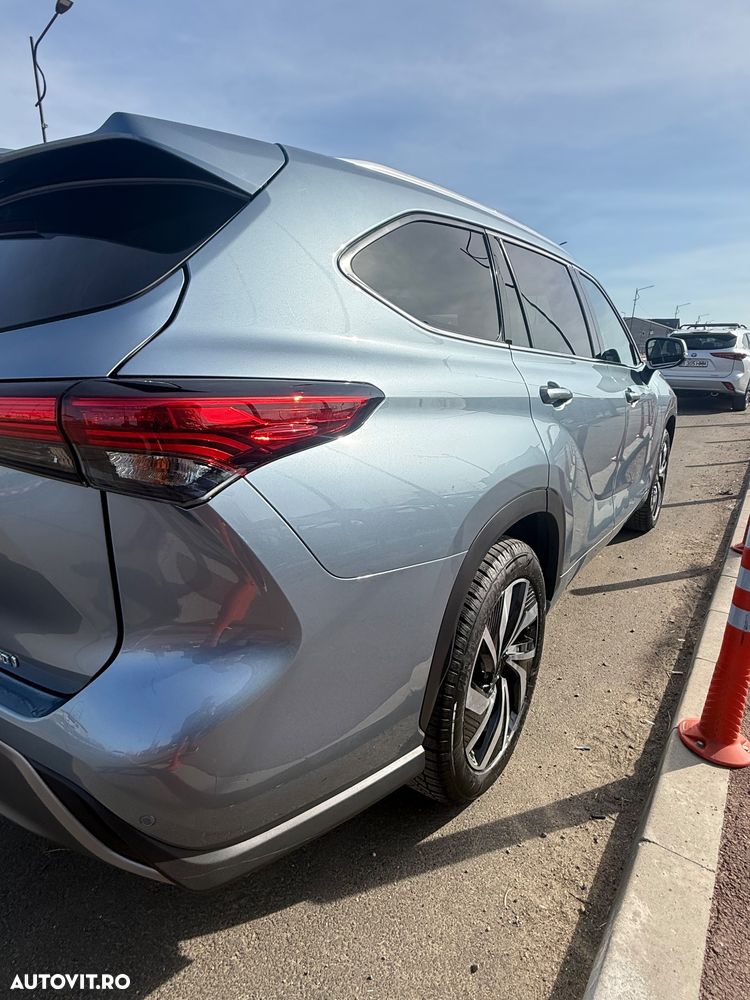 Toyota Highlander 2.5 Hybrid Luxury - 9