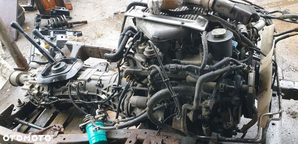 NISSAN NAVARA D21 D22 ZE SRZYNIĄ 2.5 TD WIATRAK - 1