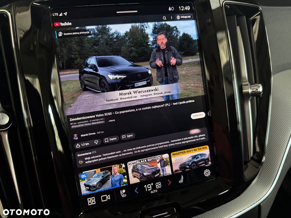 Volvo XC 60 B4 D Plus Dark - 30
