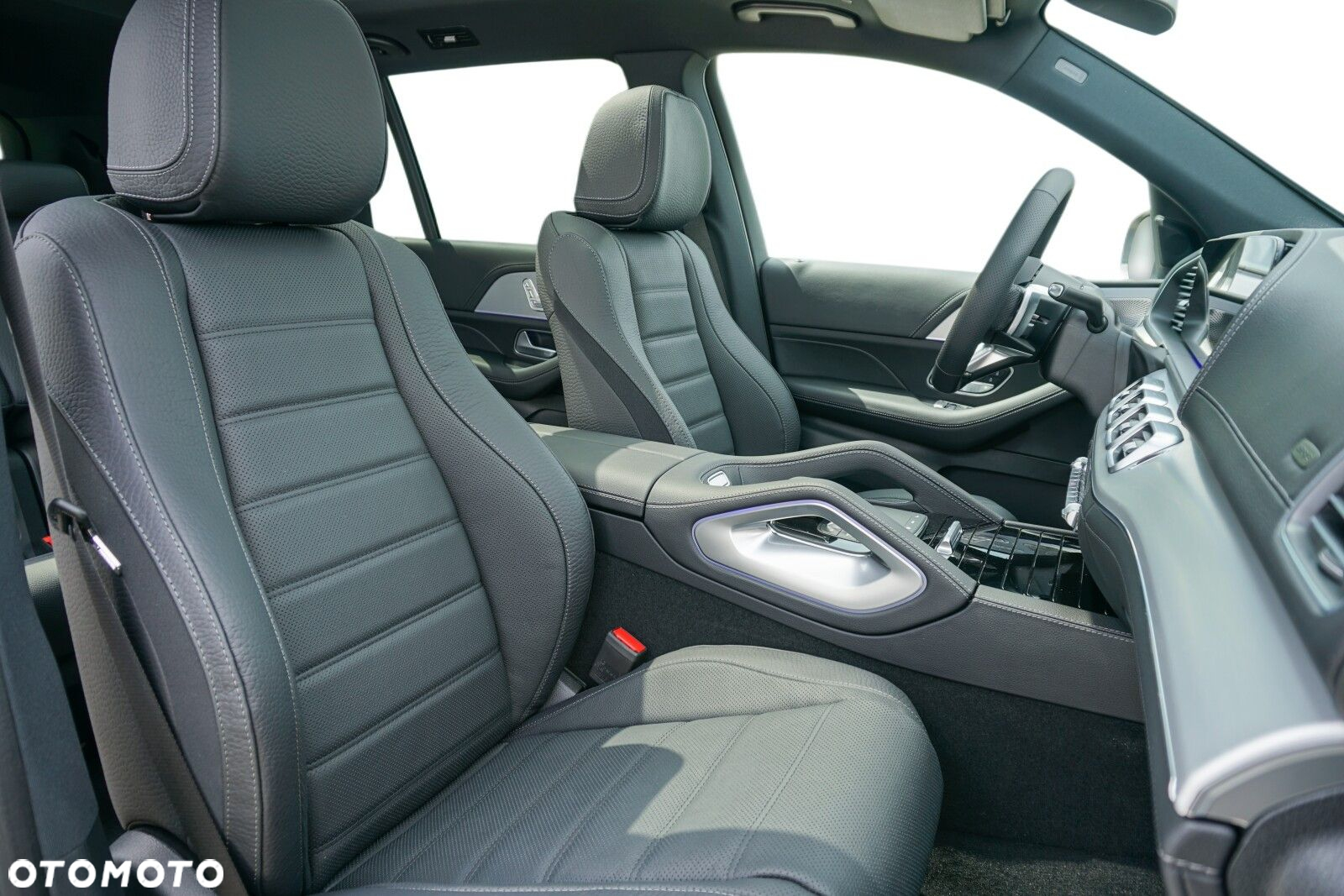 Mercedes-Benz GLS - 8