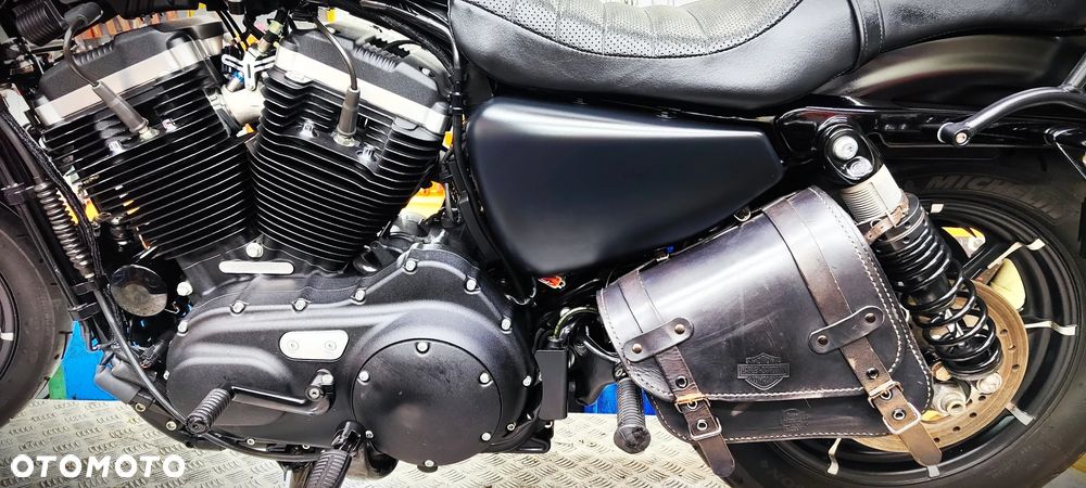 Harley-Davidson Sportster Iron 883 - 6