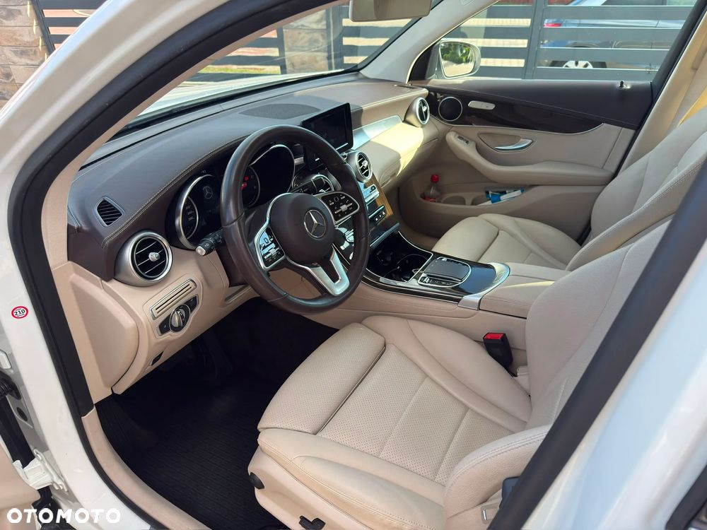 Mercedes-Benz GLC 220 d 4Matic 9G-TRONIC - 8