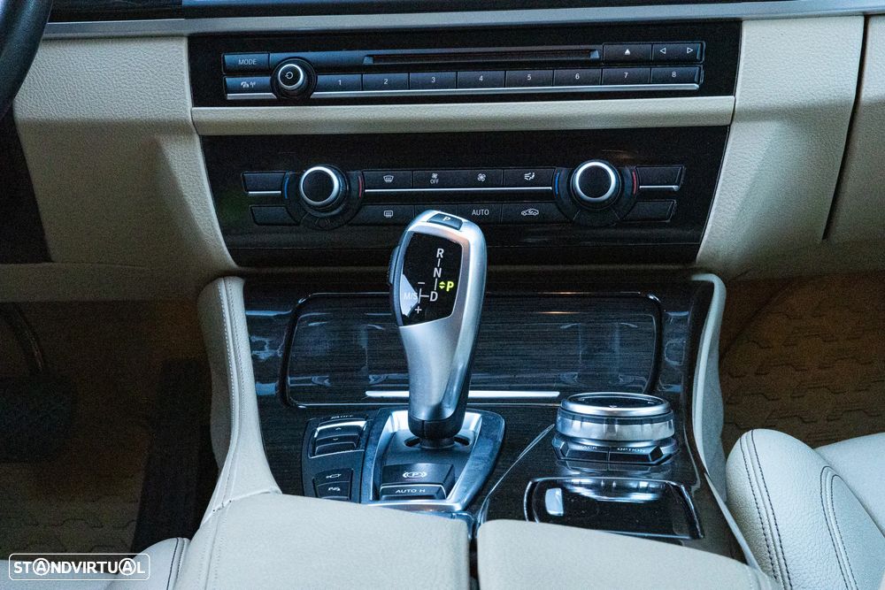 BMW 520 d Line Luxury Auto - 30