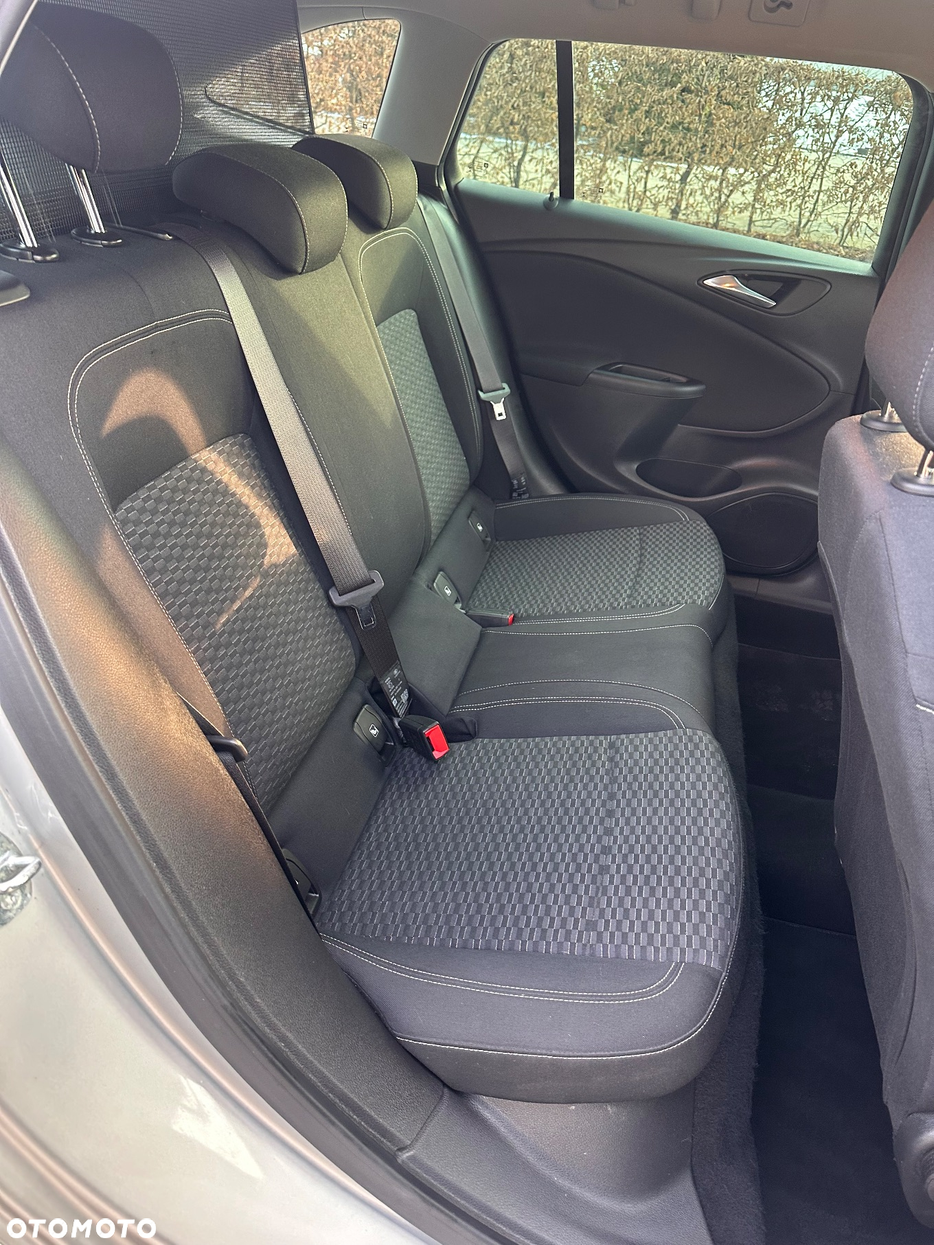 Opel Astra 1.4 Turbo Edition - 19
