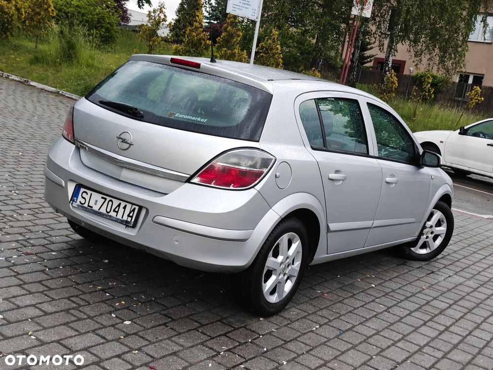 Opel Astra 1.6 Cosmo - 9