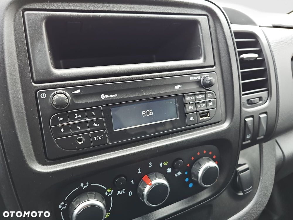Renault Trafic - 15