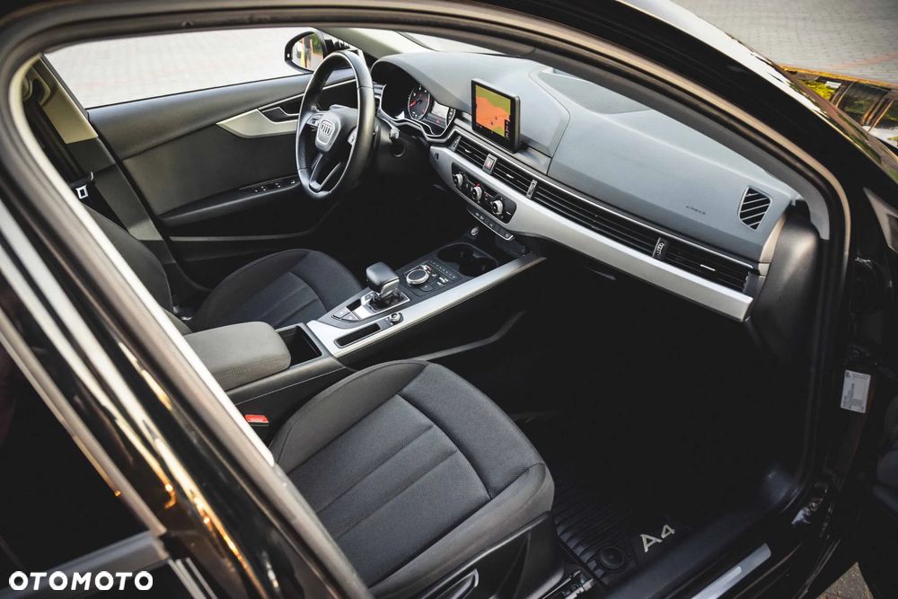 Audi A4 Avant 2.0 TDI S tronic - 25