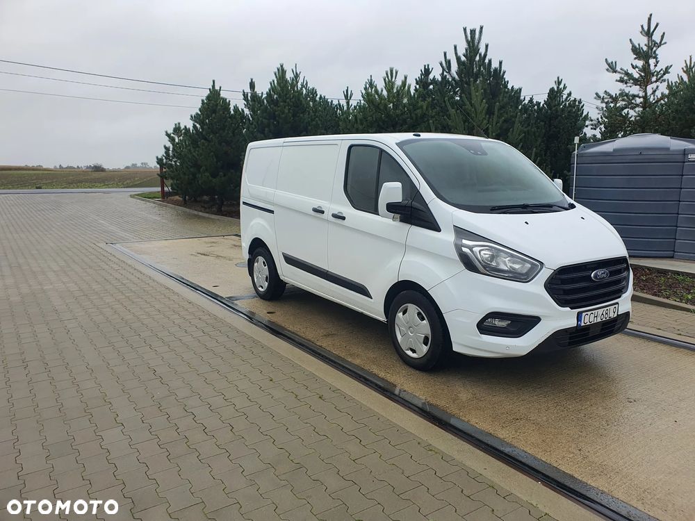 Ford CUSTOM - 2