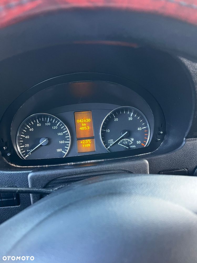 Mercedes-Benz Sprinter - 7