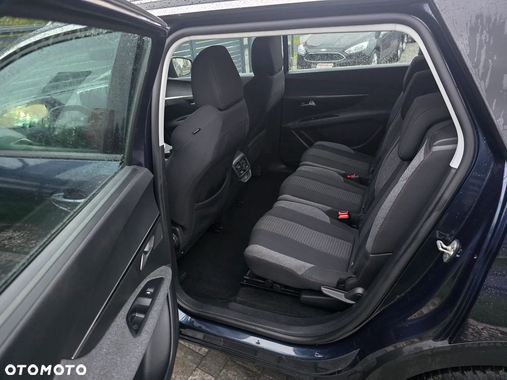Peugeot 5008 - 7