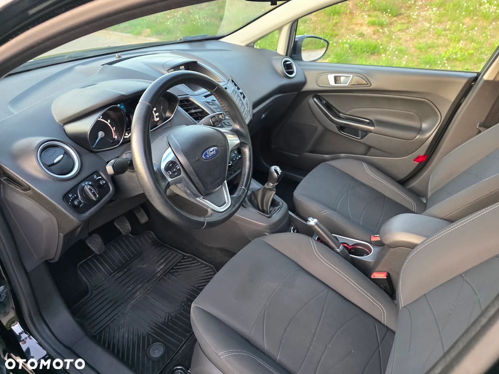 Ford Fiesta - 6