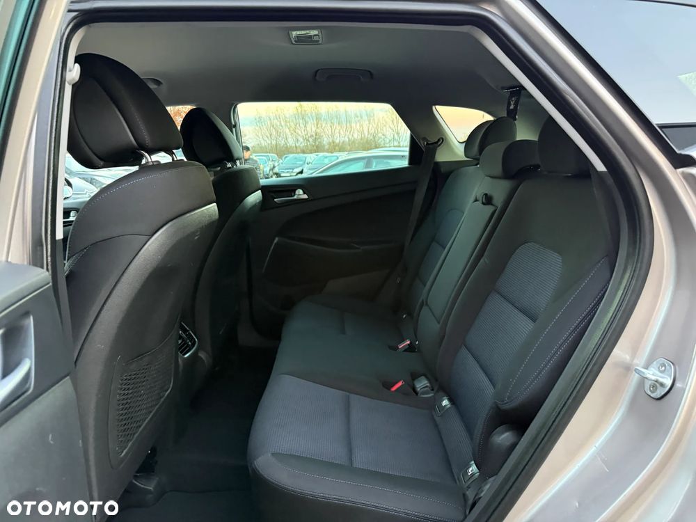 Hyundai Tucson 1.6 GDi 2WD Trend - 23