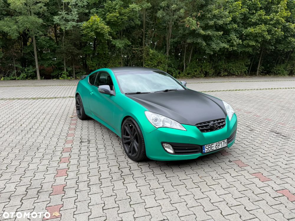 Hyundai Genesis Coupe - 1