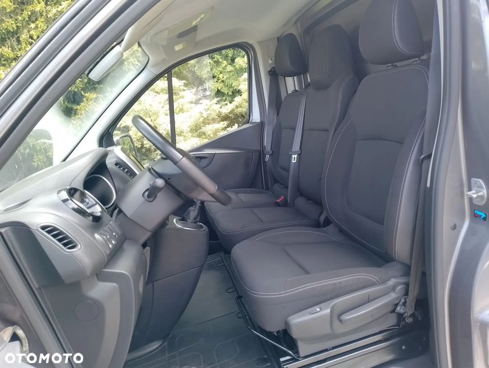 Nissan NV300 - 18