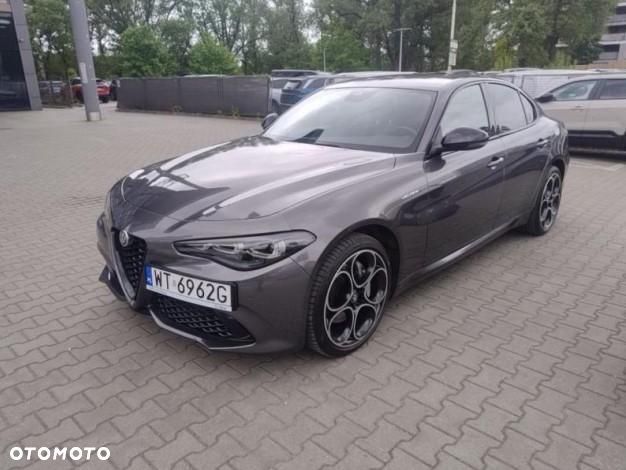 Alfa Romeo Giulia - 1